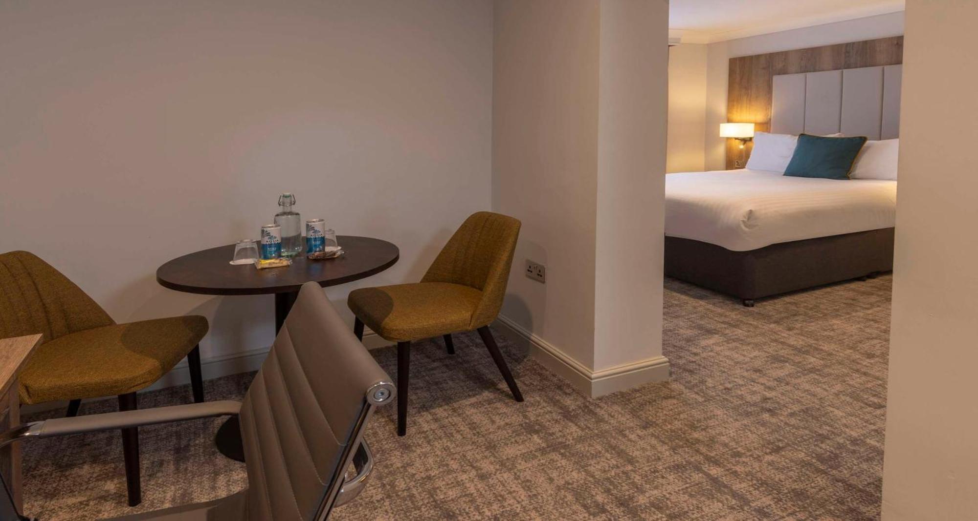 Crowne Plaza East Midlands Airport By Ihg Hotel Derby Buitenkant foto