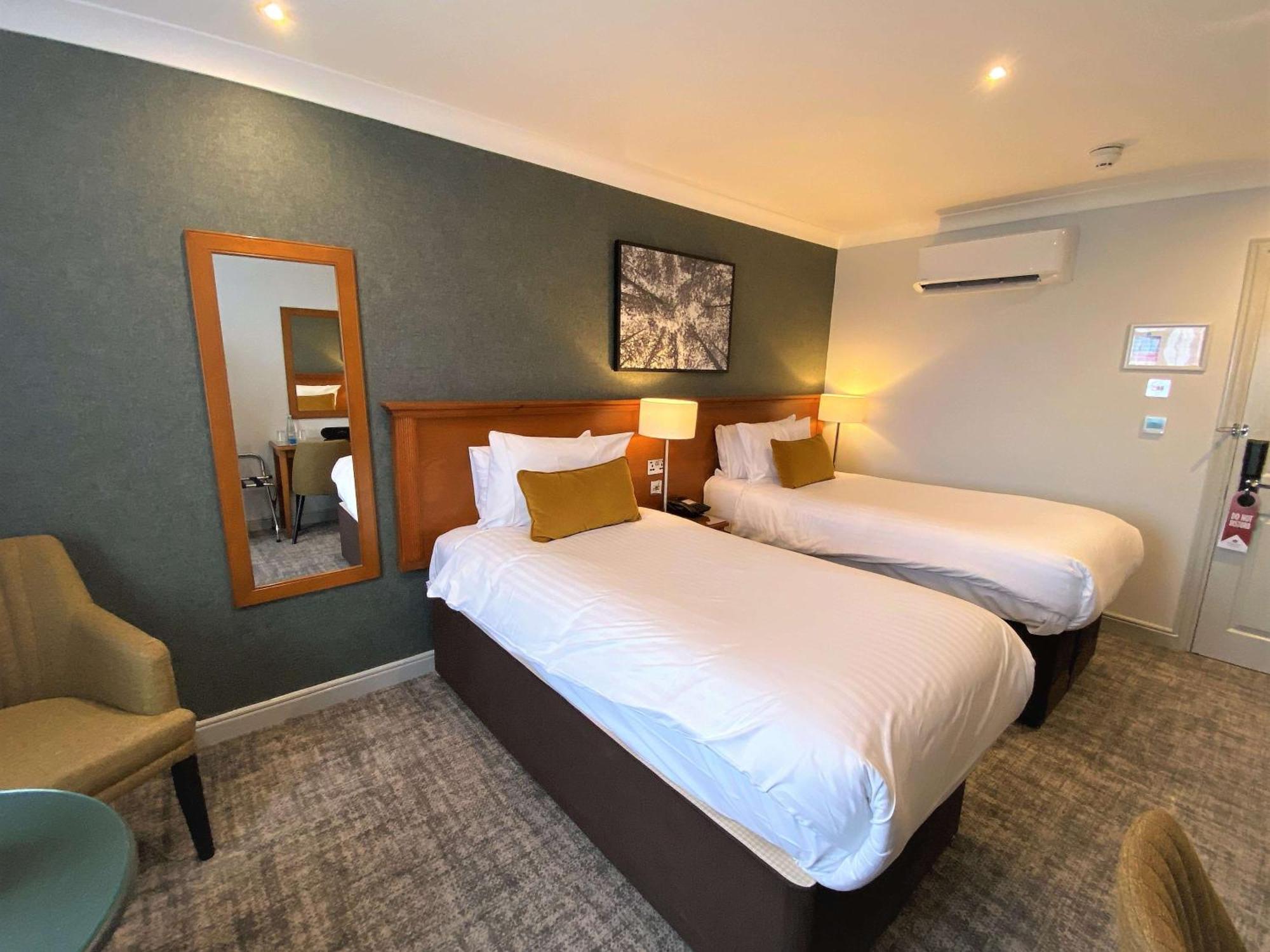 Crowne Plaza East Midlands Airport By Ihg Hotel Derby Buitenkant foto