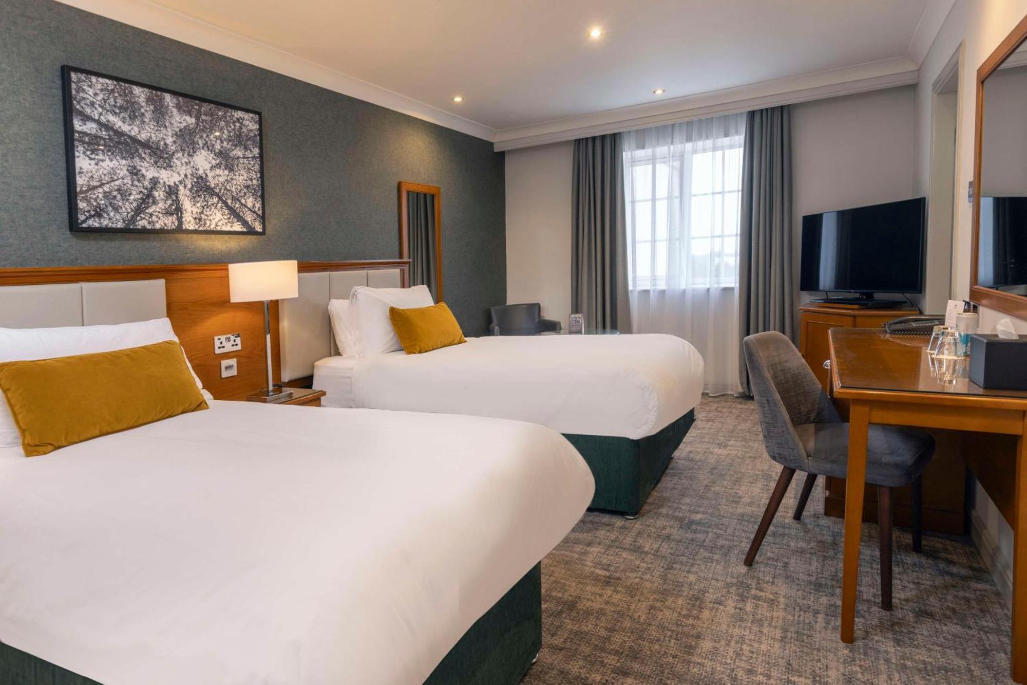 Crowne Plaza East Midlands Airport By Ihg Hotel Derby Buitenkant foto