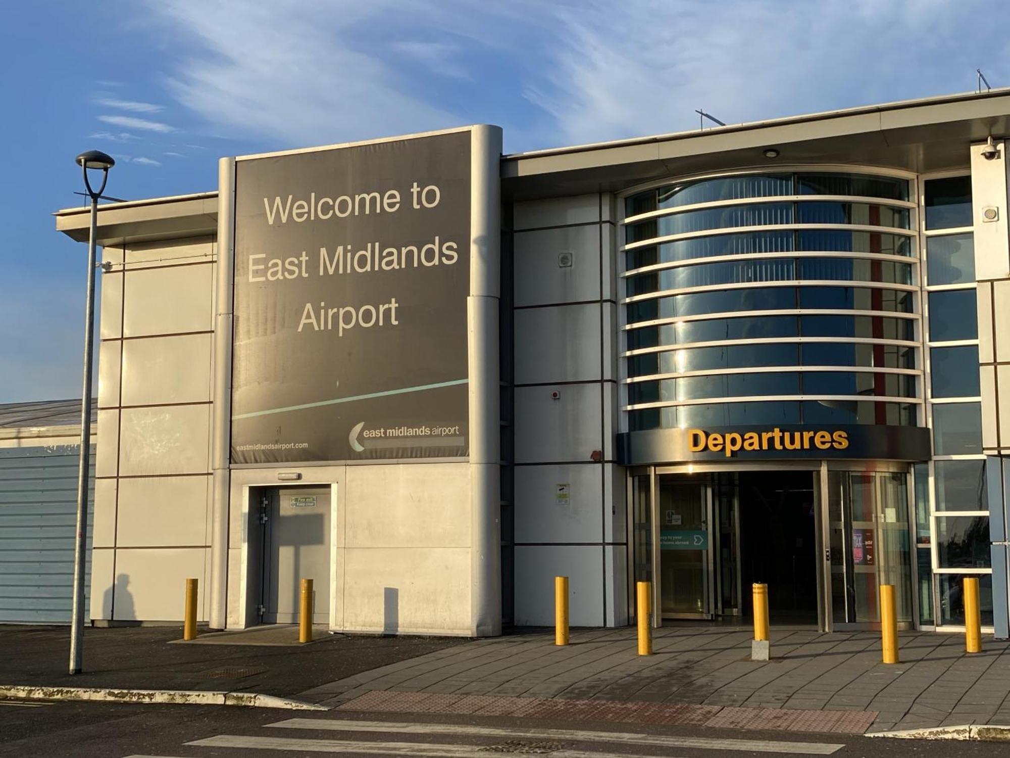 Crowne Plaza East Midlands Airport By Ihg Hotel Derby Buitenkant foto