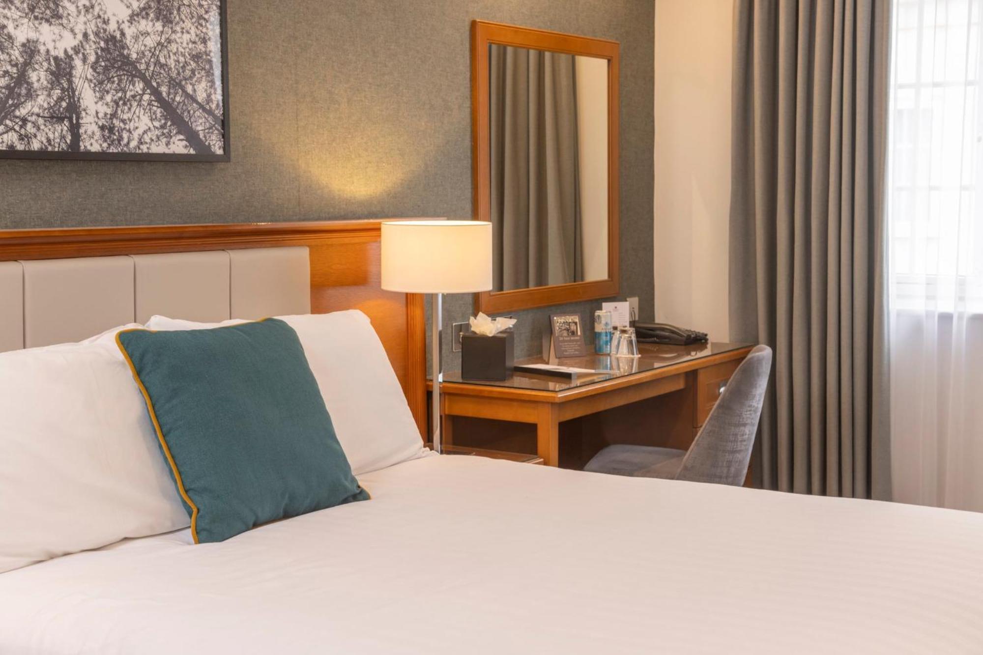 Crowne Plaza East Midlands Airport By Ihg Hotel Derby Buitenkant foto