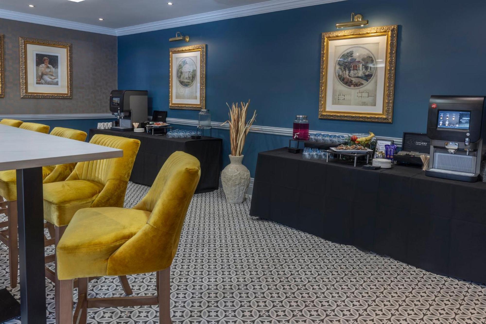 Crowne Plaza East Midlands Airport By Ihg Hotel Derby Buitenkant foto