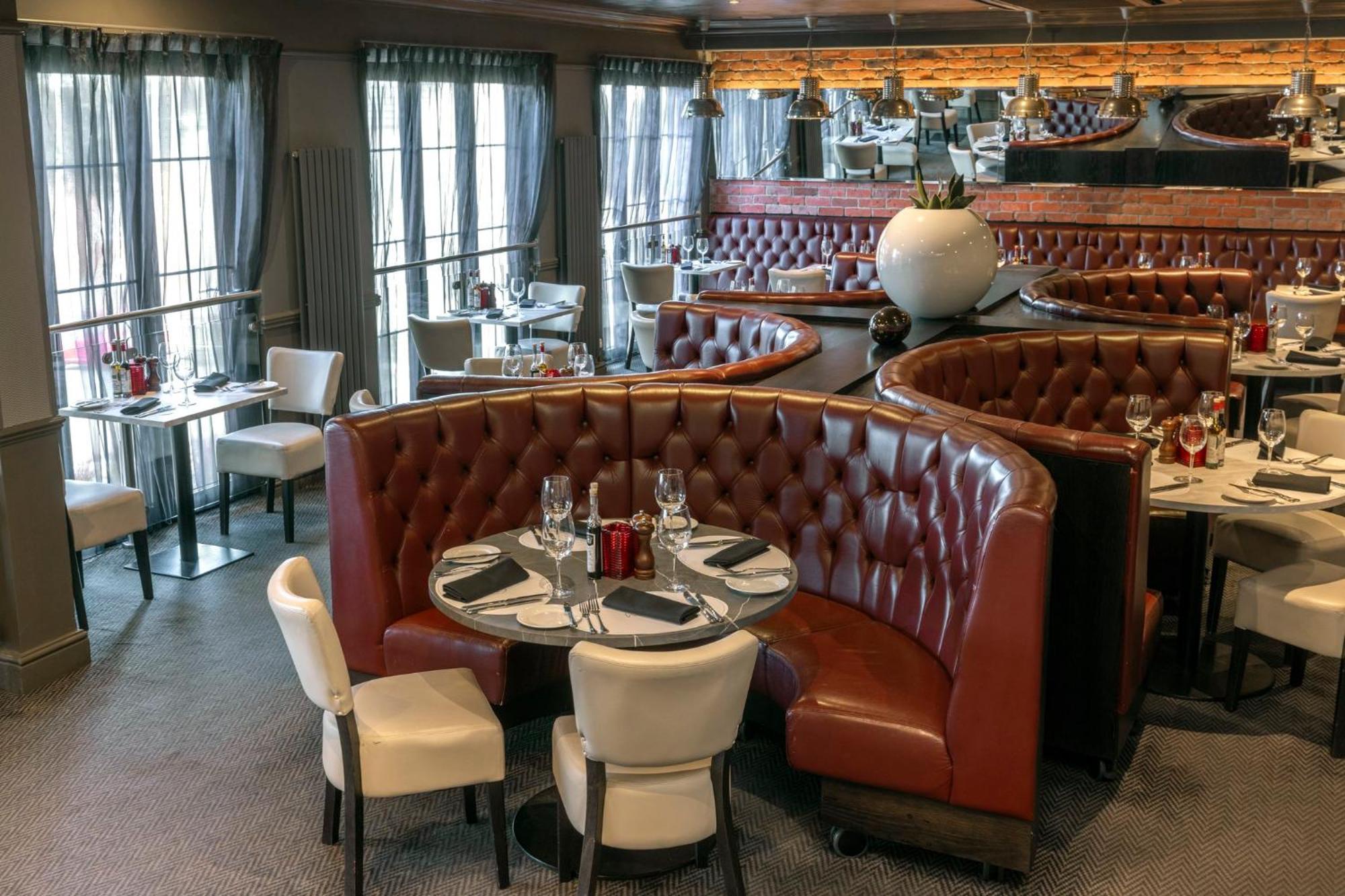 Crowne Plaza East Midlands Airport By Ihg Hotel Derby Buitenkant foto