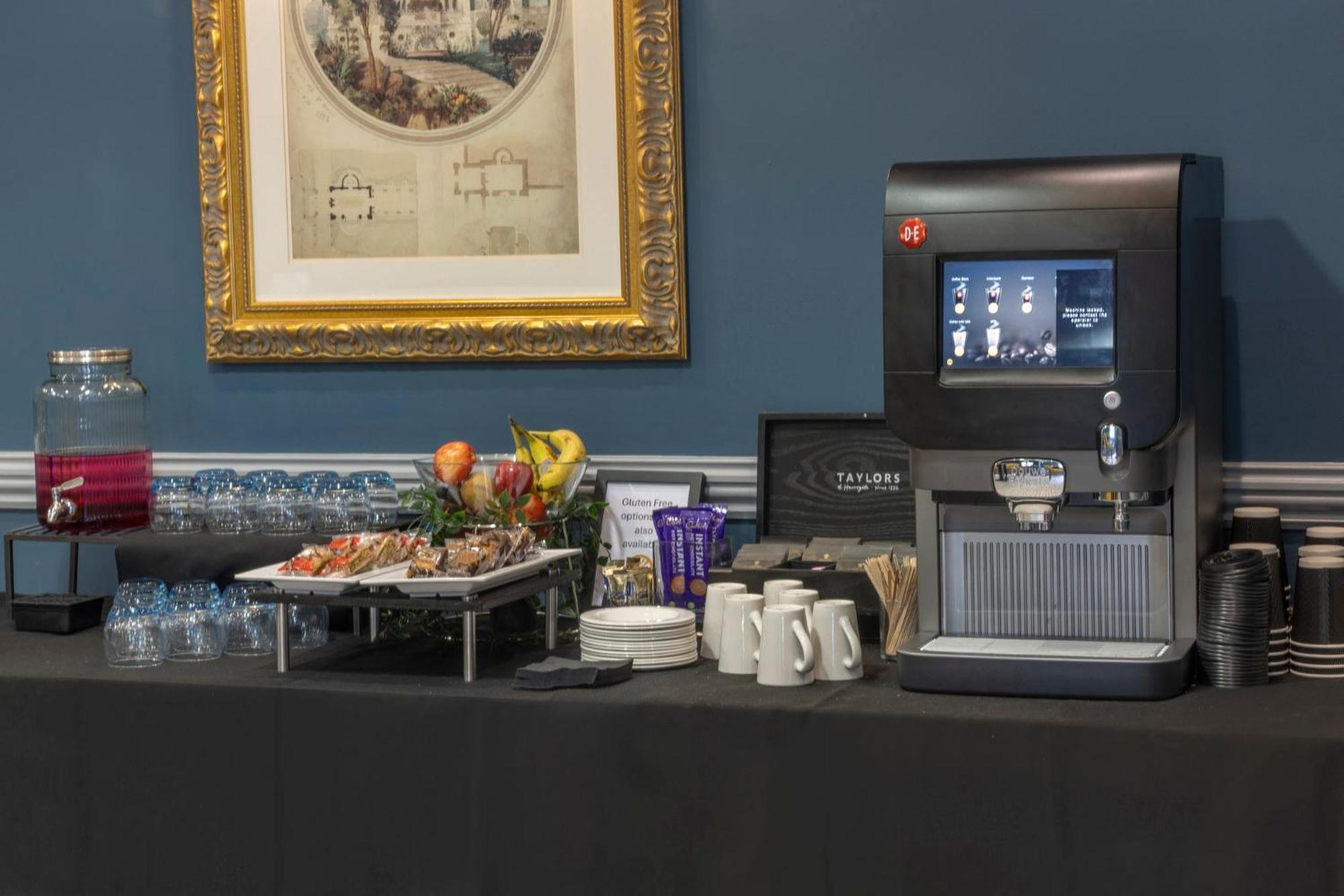 Crowne Plaza East Midlands Airport By Ihg Hotel Derby Buitenkant foto