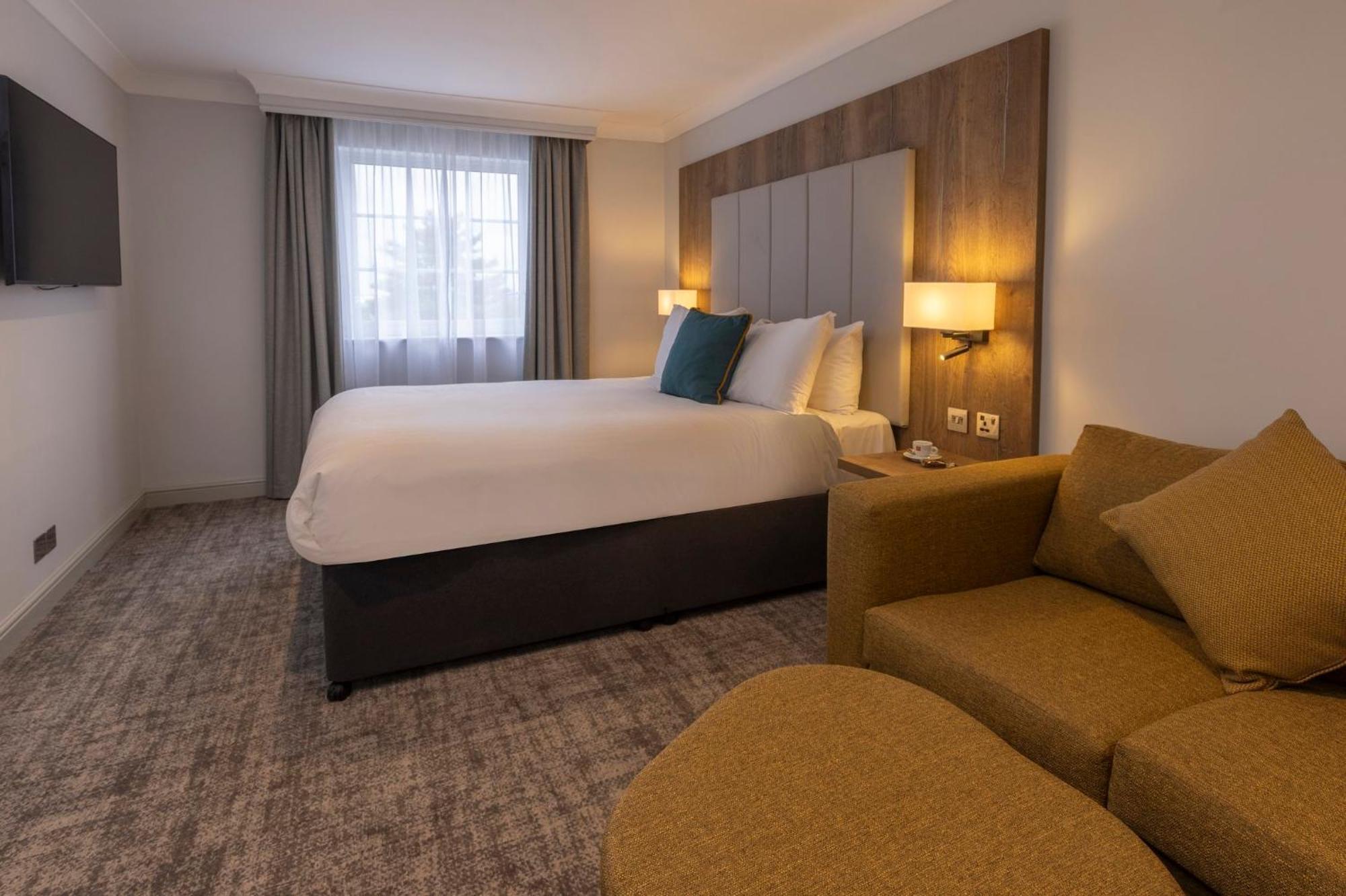 Crowne Plaza East Midlands Airport By Ihg Hotel Derby Buitenkant foto